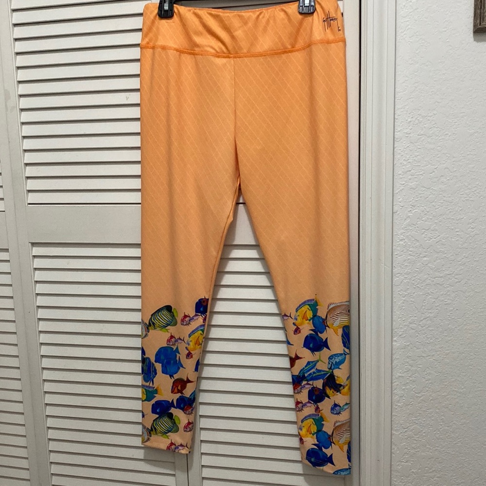 New never worn no tags Guy Harvey leggings size large